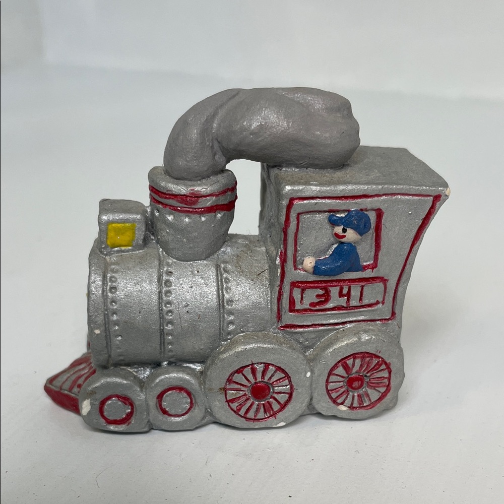 Vintage Gini’s 1979 Silver Train Figurine